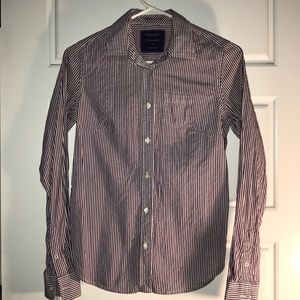 American eagle button down shirt